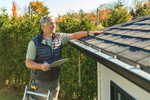 Professional Commercial Roofing technician working in Bloomfield Hills, MI